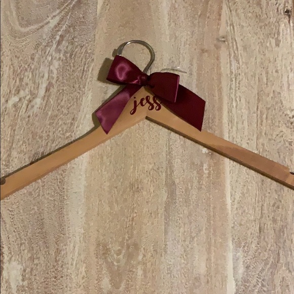 “Jess” Custom Name Wood Hanger - Picture 1 of 4